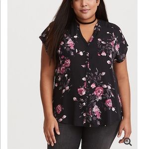 3/$30 sale✨✨✨ Torrid dolman challis blouse